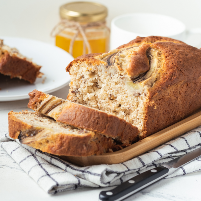 Banana bread al latte e nocciole